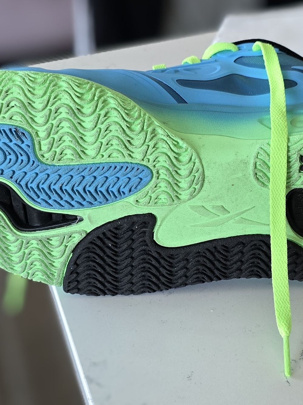 Reebok Engine A Basketball Shoes - Picture 2 of 3